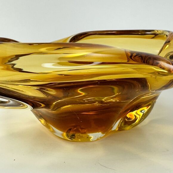 Vintage Amber Art Glass Ashtray Mid Century Modern Claude Lorraine Style - Picture 10 of 11